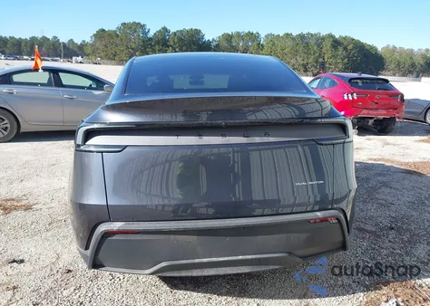 2026 Tesla Model Y Long Range Dual Motor All-Wheel Drive/Long Range Launch Series z USA, uszkodzony, nr VIN 7SAYGDEE3TA391368